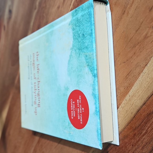 The Life Changing Magic Of Tidying Up by Marie Kondo - Picture 6 of 10